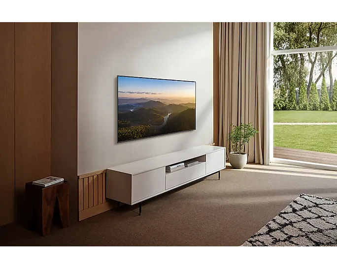 Samsung, 55-inch QLED 4K Q70C Smart TV